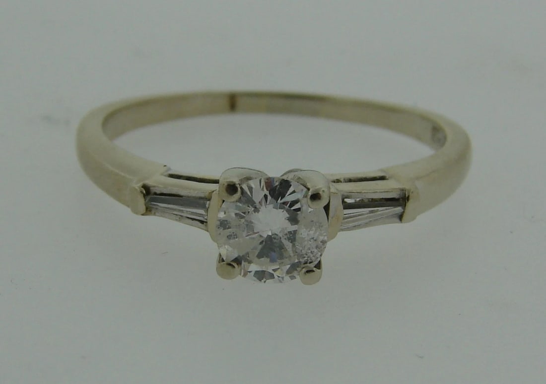 Classy DIAMOND WHITE GOLD SOLITAIRE RING Engagement Timeless - 4