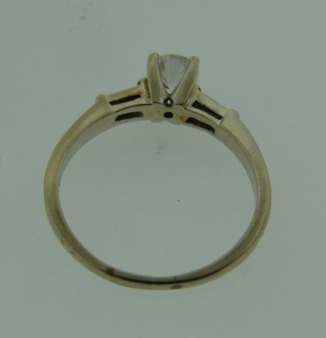 Classy DIAMOND WHITE GOLD SOLITAIRE RING Engagement Timeless - 7