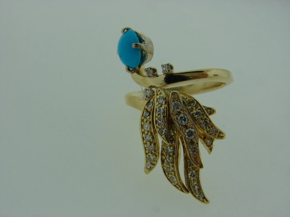 14K YELLOW GOLD TURQUOISE DIAMOND COCKTAIL RING - 7