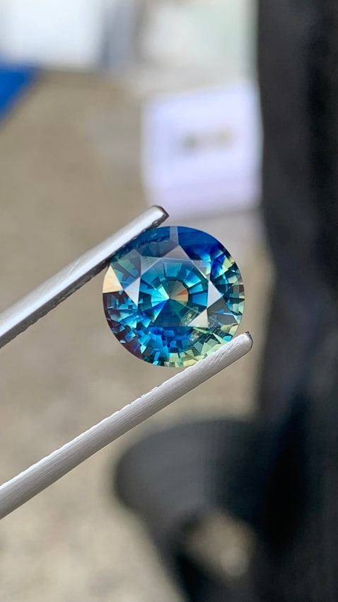 Certified Round Cut Mutli Color Sapphire Gemstone - 3