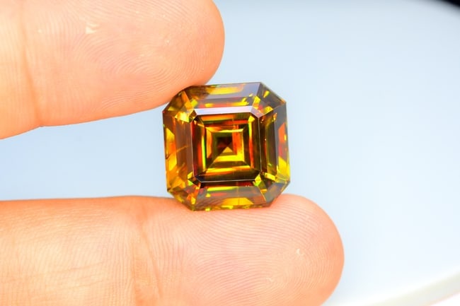 28 CT Sparkling Full Fire Titanite Rare Sphene Gemstone - 5