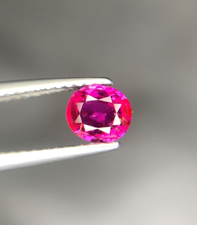 0.75 Carat Natural Sparkling Pinkish Red Ruby Gemstone From Mozambique - 3