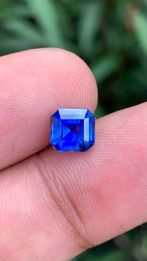 1.63 Carats Asscher Cut Ceylon Sapphire Gemstone - 4
