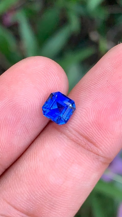 1.63 Carats Asscher Cut Ceylon Sapphire Gemstone - 5