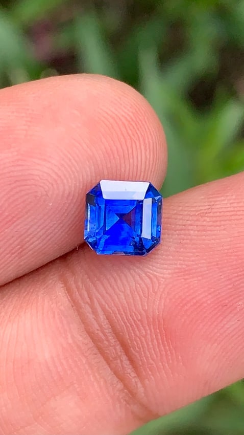 1.63 Carats Asscher Cut Ceylon Sapphire Gemstone - 6