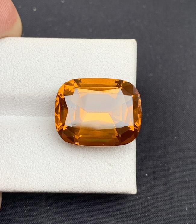 16.00 Carats Natural Maderia Citrine Gemstone Step Cushion Cut - 4