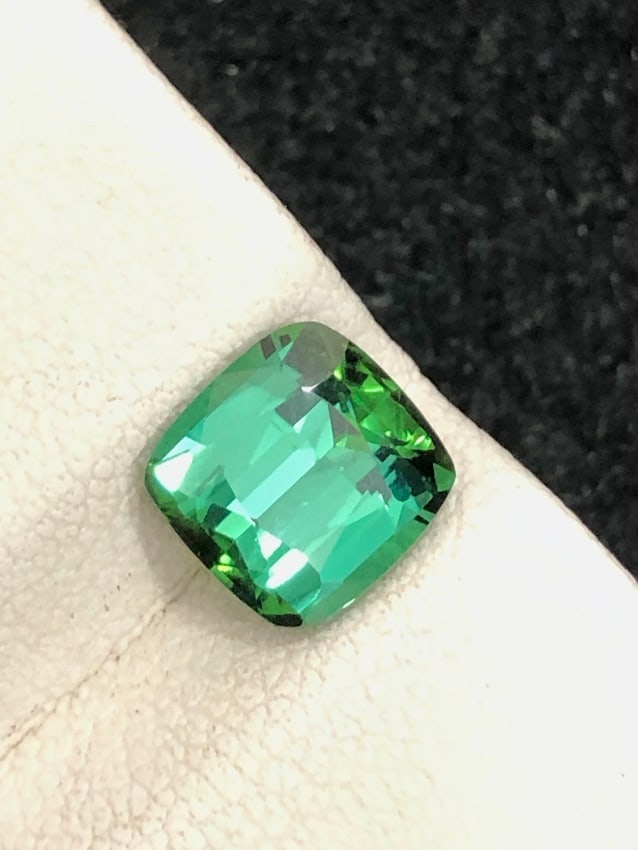 2.25 Carats Natural Bluish Green Afghani Tourmaline Gemstone - 2