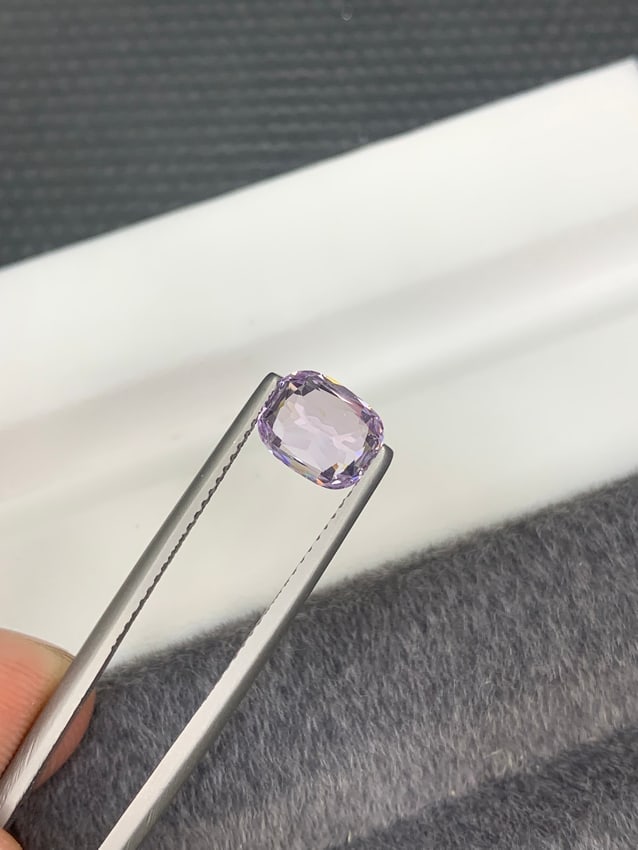GIA Certified 2.06 Carat Light Purple Natural Spinel Gemstone For Jewellery - 3