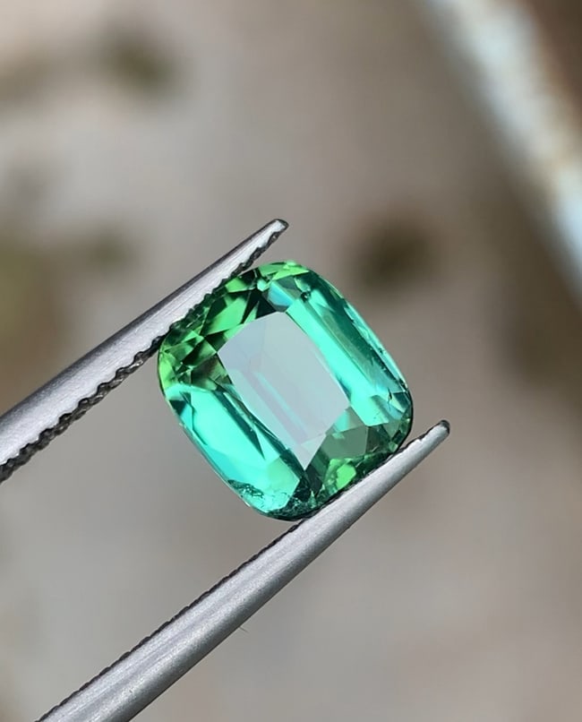 2.945 Carat Blui Green Natural Tourmaline For Jewellery - 3
