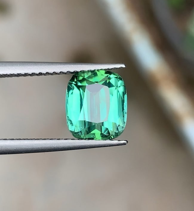 2.945 Carat Blui Green Natural Tourmaline For Jewellery - 4