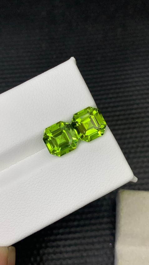 5.080 Carat Calibarted Pair Green Peridot Asscher Cut Gemstone For Earrings - 9
