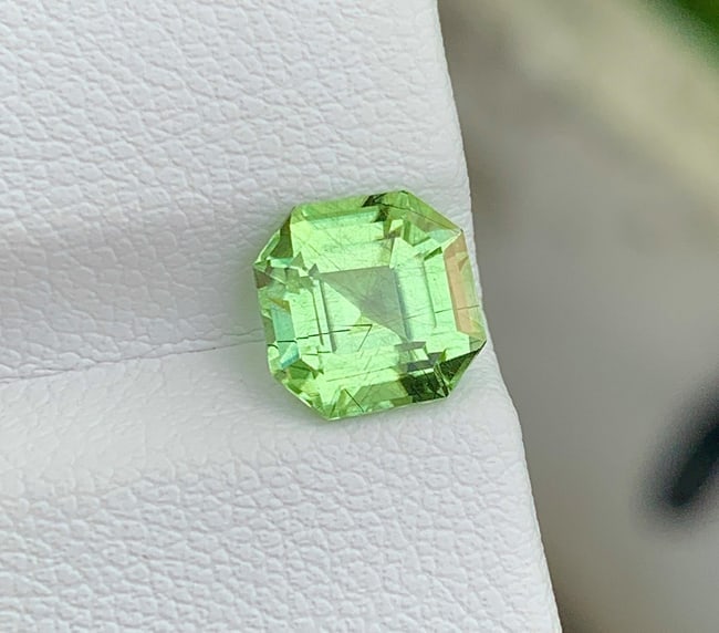 Natural Rutile Peridot Gemstone 2.19 Carat Green Loose Gemstone for Ring, Pendant & Custom Jewelry - 5