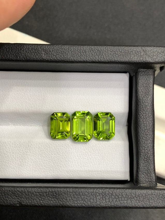 7.40 Carat Natural Stunning Apple Green Color Peridot Gems Jewellery Set - 2