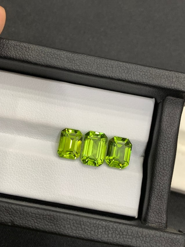 7.40 Carat Natural Stunning Apple Green Color Peridot Gems Jewellery Set - 3