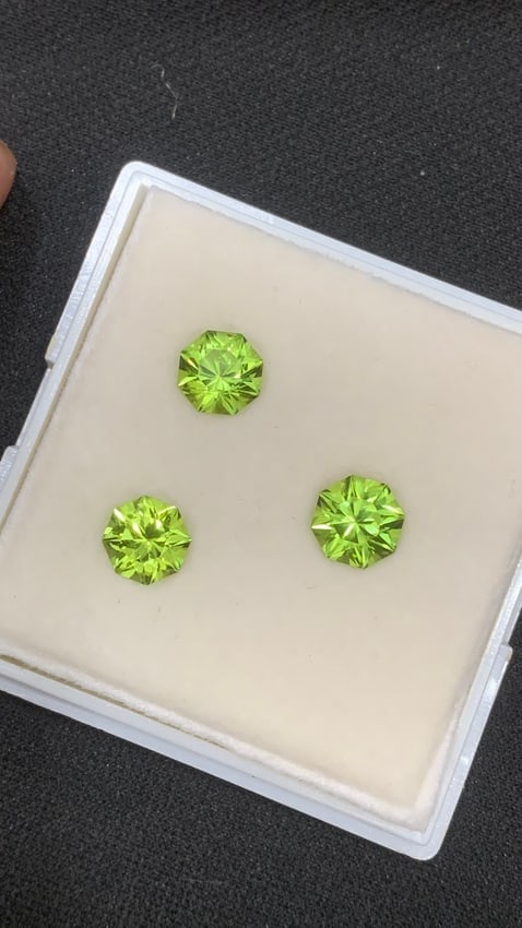 5.80 Carat Brilliant Octagon Cut Set Of Peridot Gemstone For Jewellery - 2