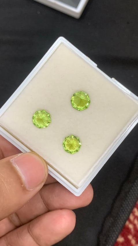 5.80 Carat Brilliant Octagon Cut Set Of Peridot Gemstone For Jewellery - 3