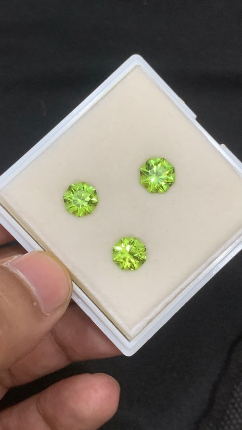 5.80 Carat Brilliant Octagon Cut Set Of Peridot Gemstone For Jewellery - 7