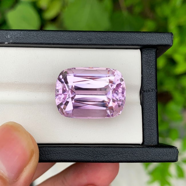 Top Quality Kunzite Gemstone For Necklace, Light Pink Kunzite Loose Stone - 3