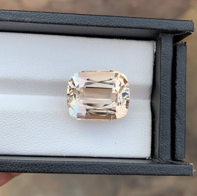 21.40 Carat Sherry Topaz Gemstone: Faceted Cushion Cut Stone - 2
