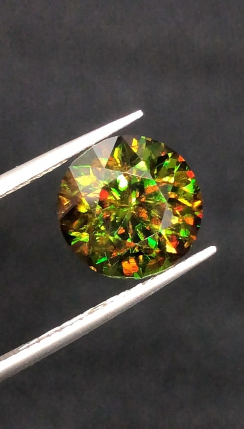 4.820 Carats Natural Diamond Cut Chrome Sphene Titanite Gemstone - 4