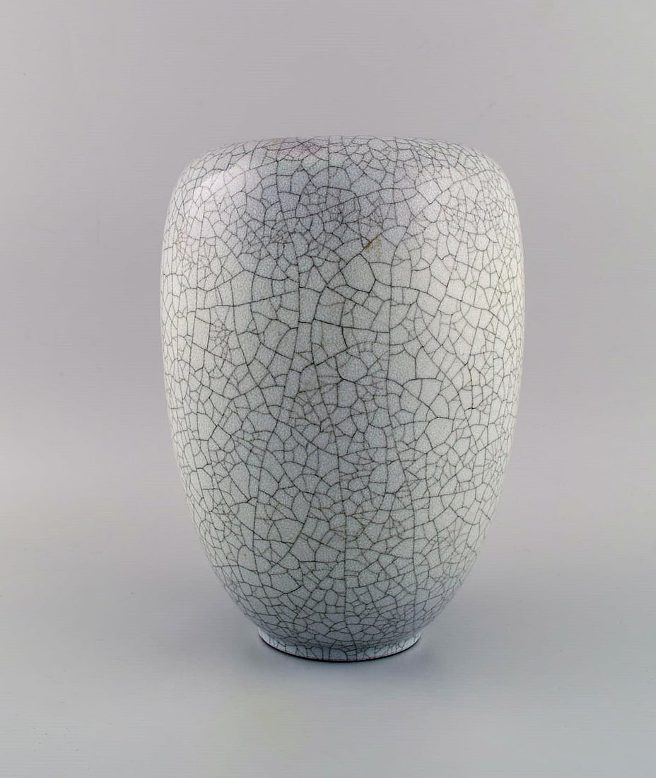 Karlsruhe, Germany. Vase in glazed stoneware. Beautiful crackle glaze. Mid-20th century. - 3