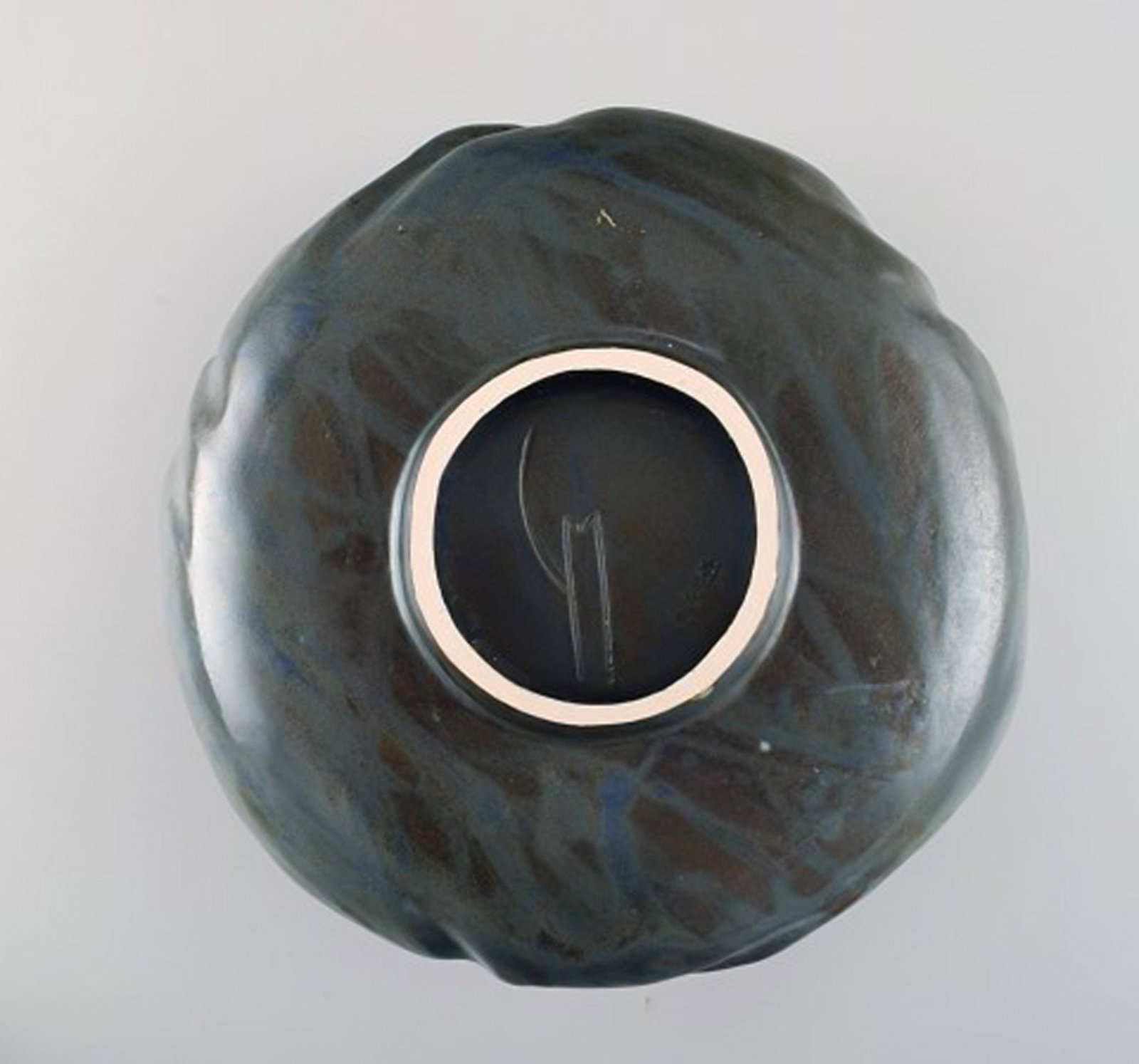 Christina Muff, Danish contemporary ceramicist (b. 1971). Sculptural one of a kind vase made from - 5