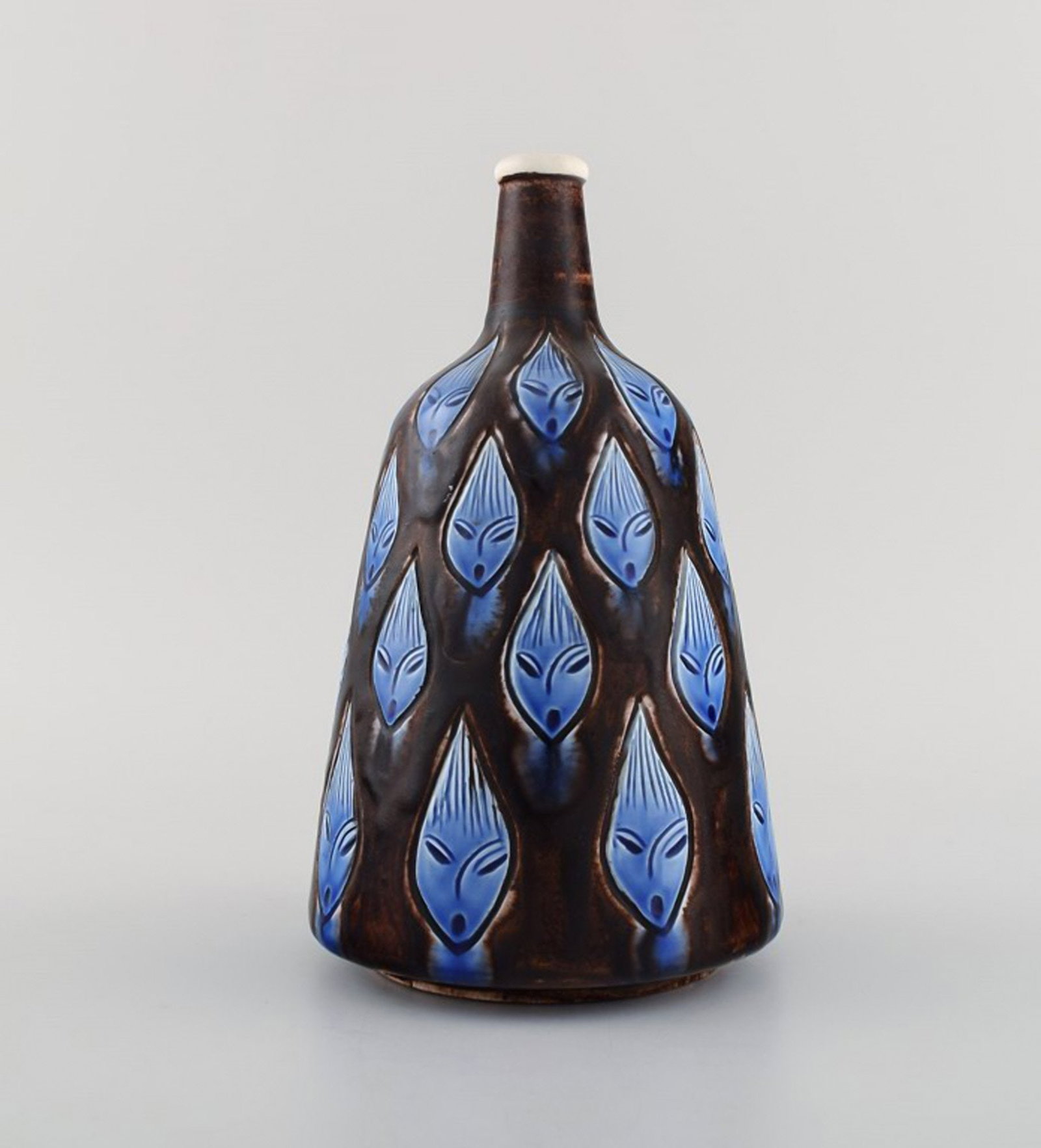 Hertha Bengtsson for Rorstrand. Unique vase in glazed ceramics with female faces. 1960s. - 2