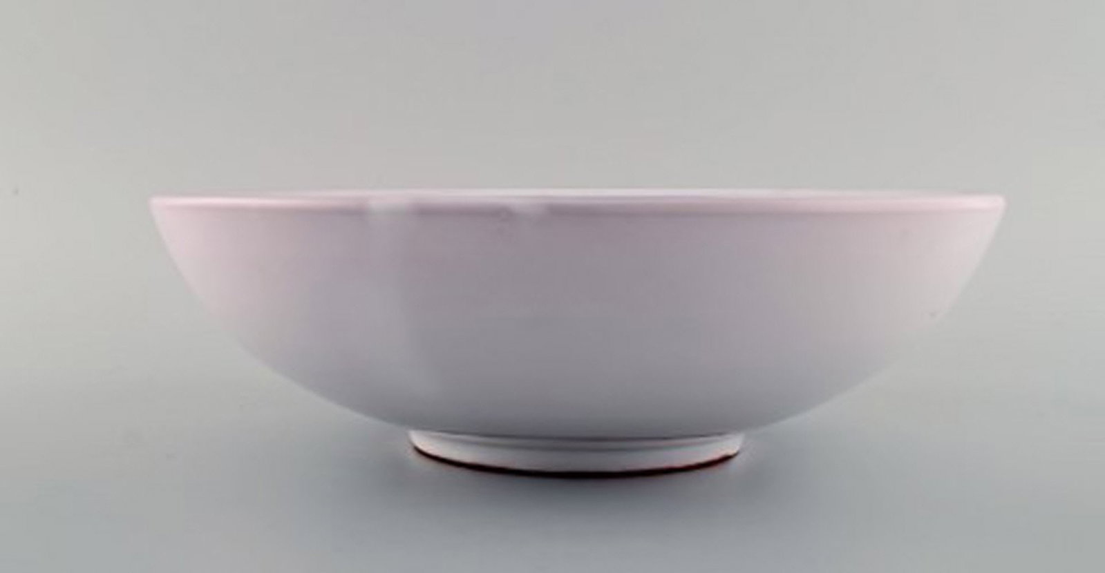 Ingrid Atterberg for Uppsala Ekeby. Large bowl in glazed stoneware. Striped design in blue and pink - 5