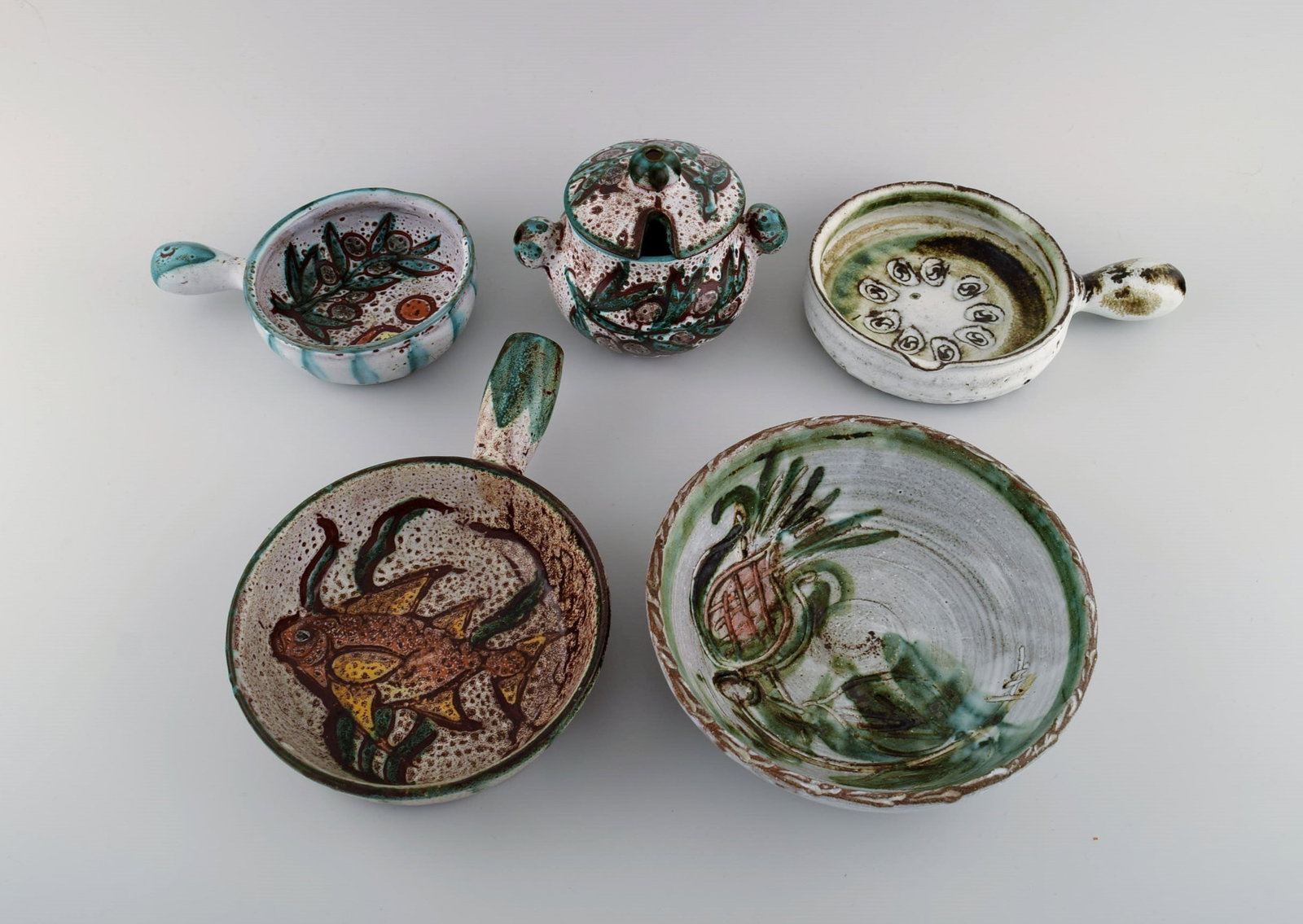 Bowl, lidded jar and three creme brulee bowls with handles in hand-painted glazed stoneware. - 2