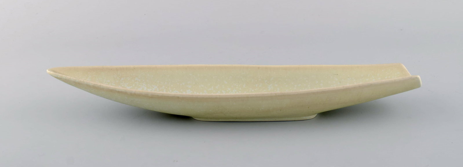 Stig Lindberg (1916-1982) for Gustavsberg. Rare Endive dish in glazed ceramics. Beautiful eggshell - 7