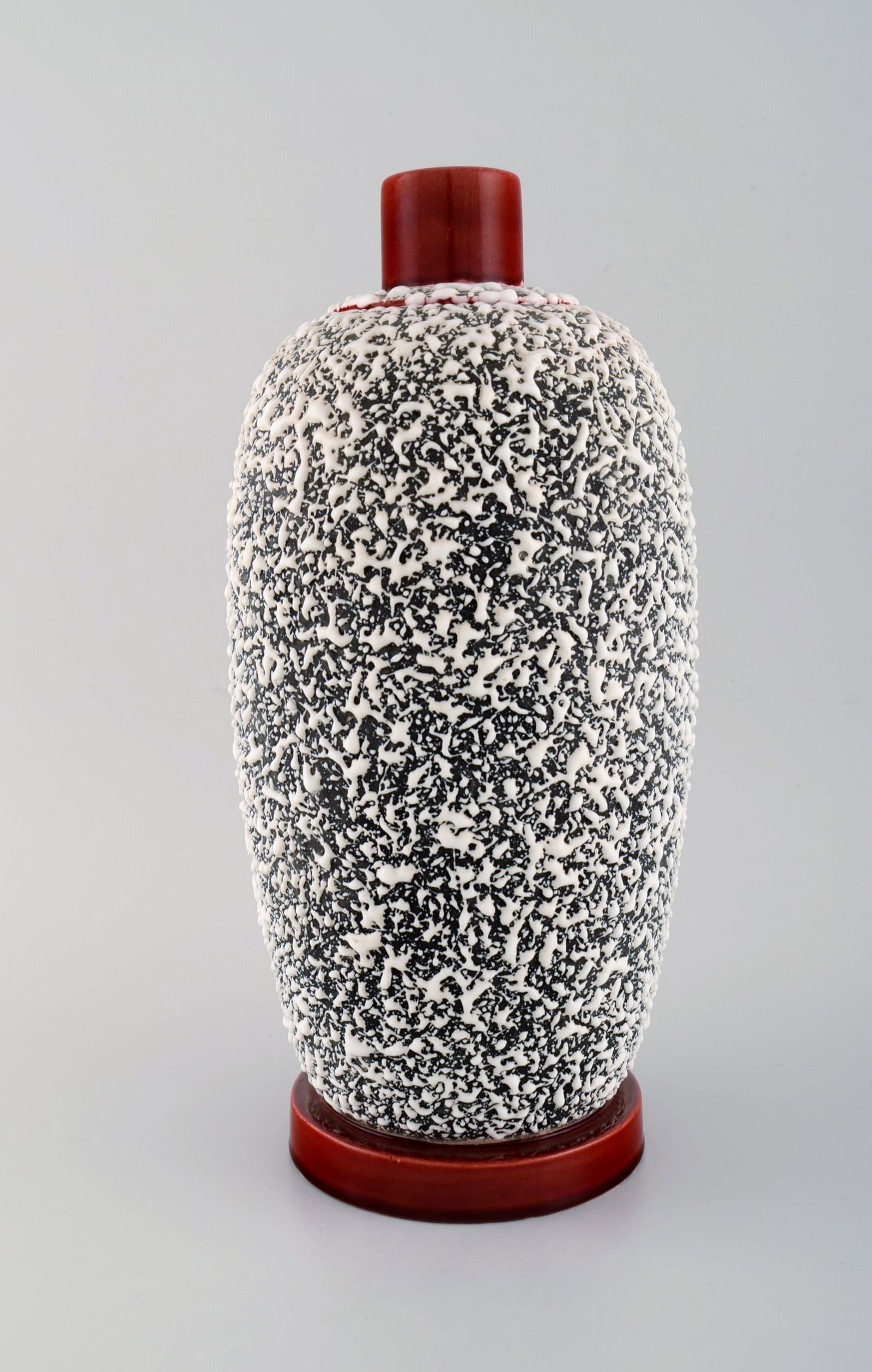 Paul Milet for Sevres, France. Large art deco lidded jar in glazed ceramics. Fantastic glaze. 1920s. - 2