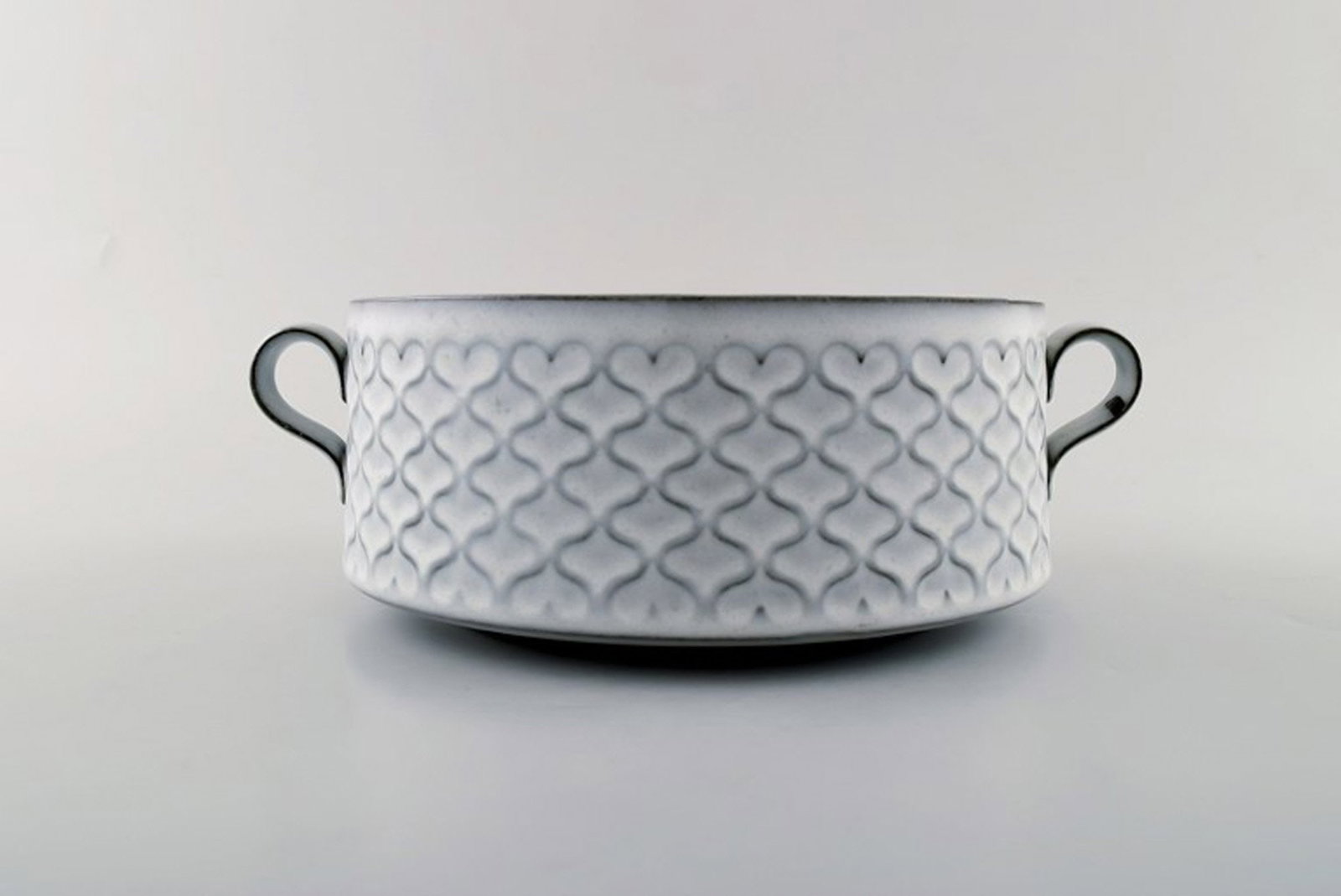 Bing & Grondahl number 312. Bowl with handles. B & G Grey Cordial Quistgaard Nissen Kronjyden - 2