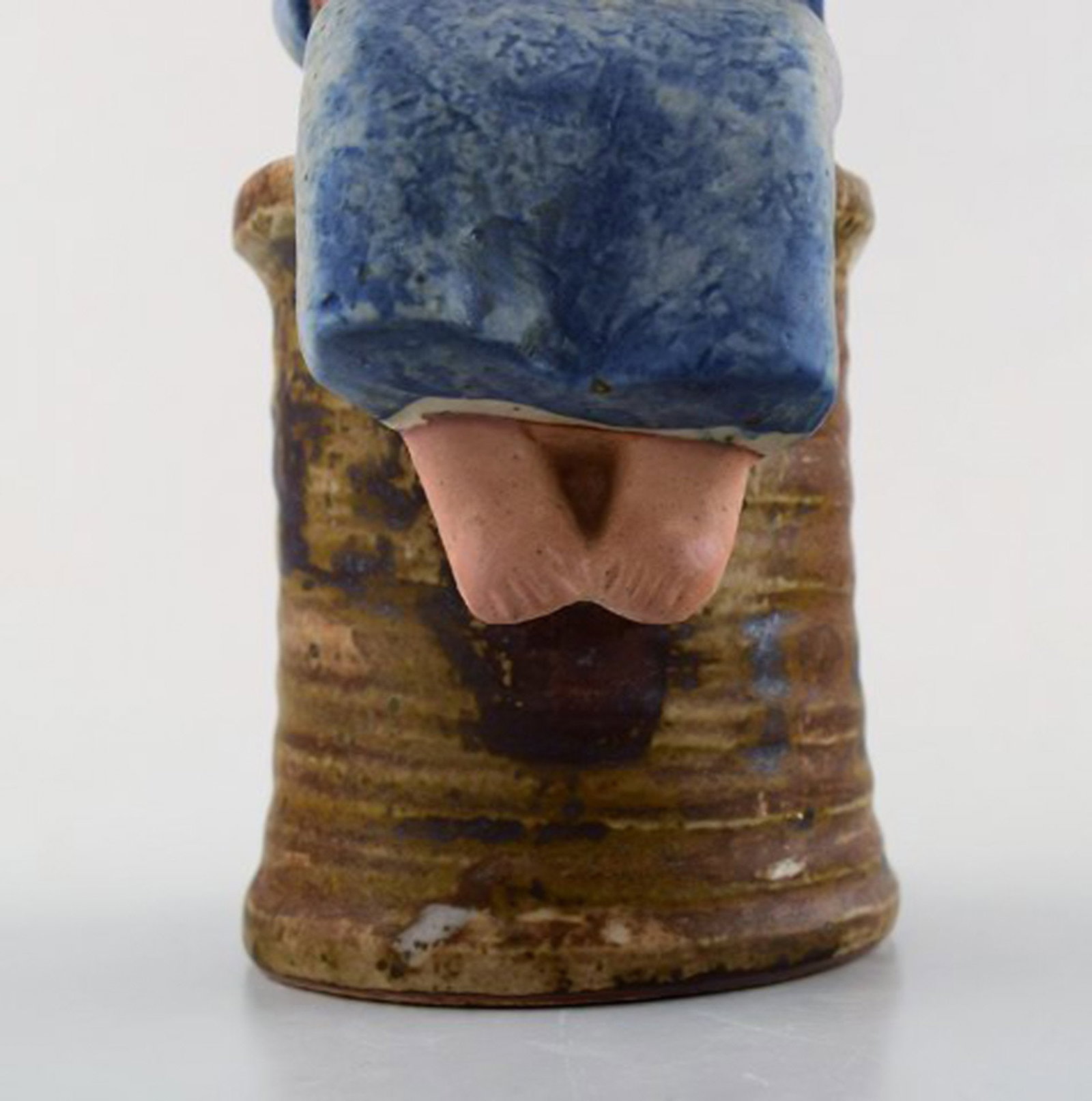 Lisa Larson for Gustavsberg. Rare stoneware figure. Girl with flowers. - 7