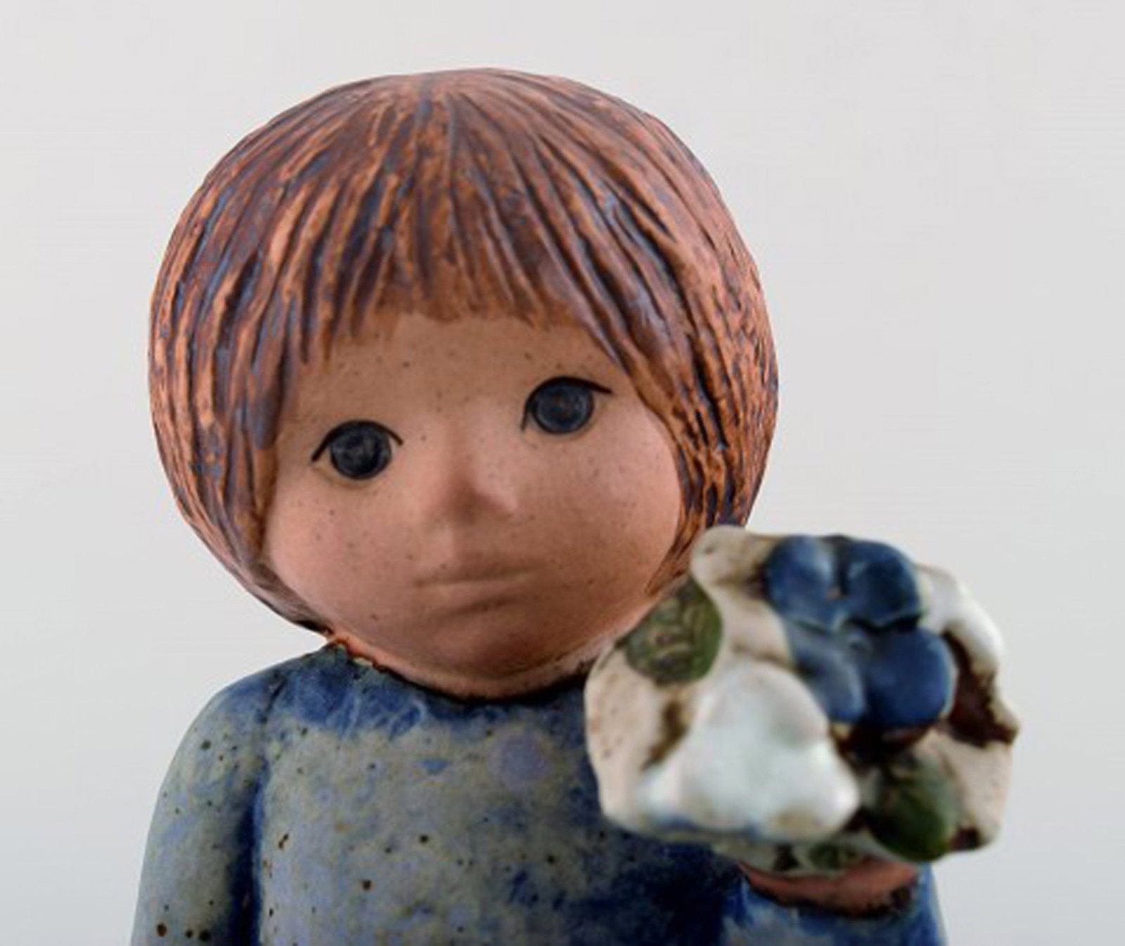 Lisa Larson for Gustavsberg. Rare stoneware figure. Girl with flowers. - 8