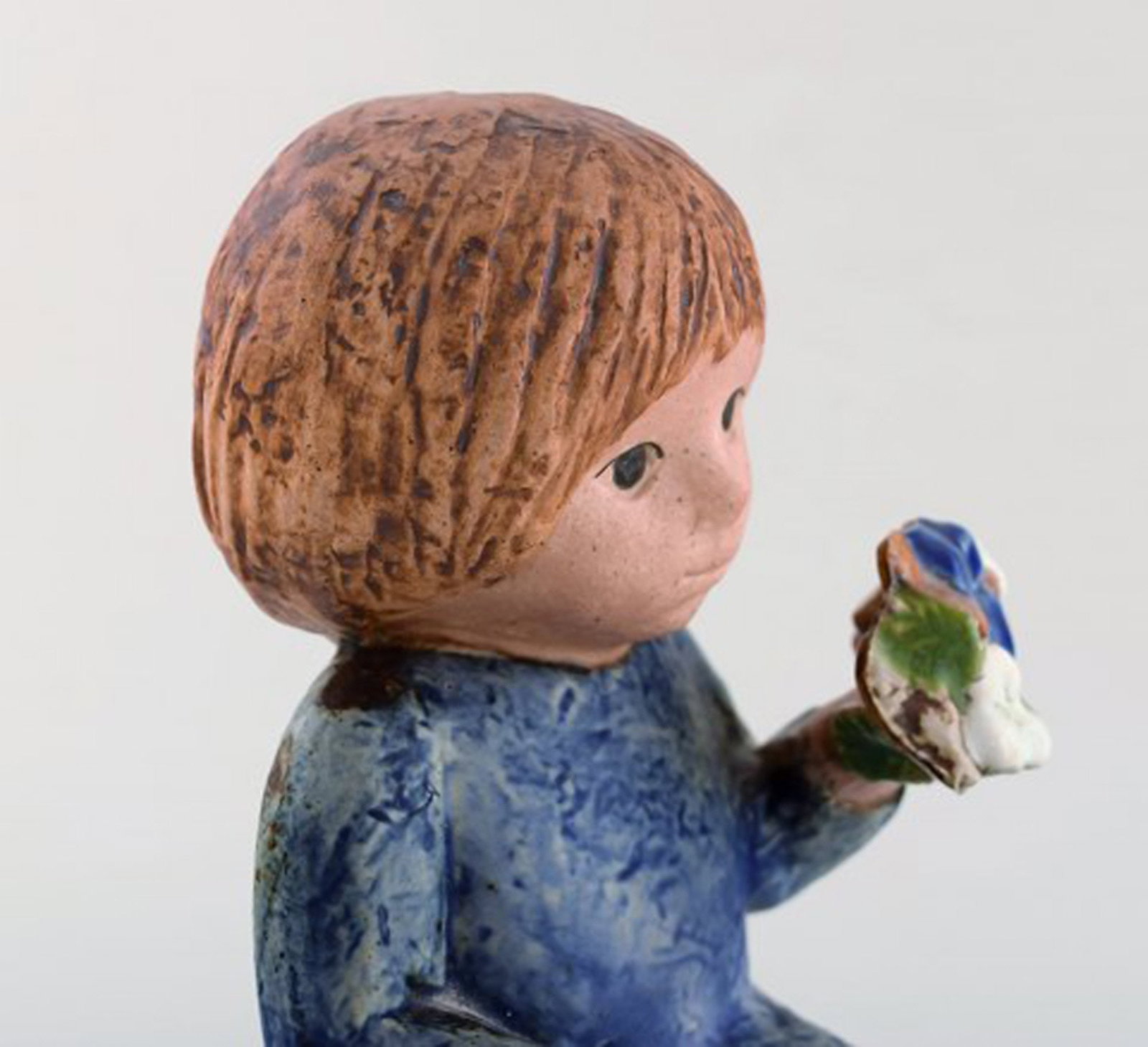 Lisa Larson for Gustavsberg. Girl with flowers in glazed ceramics. 20th century. - 7