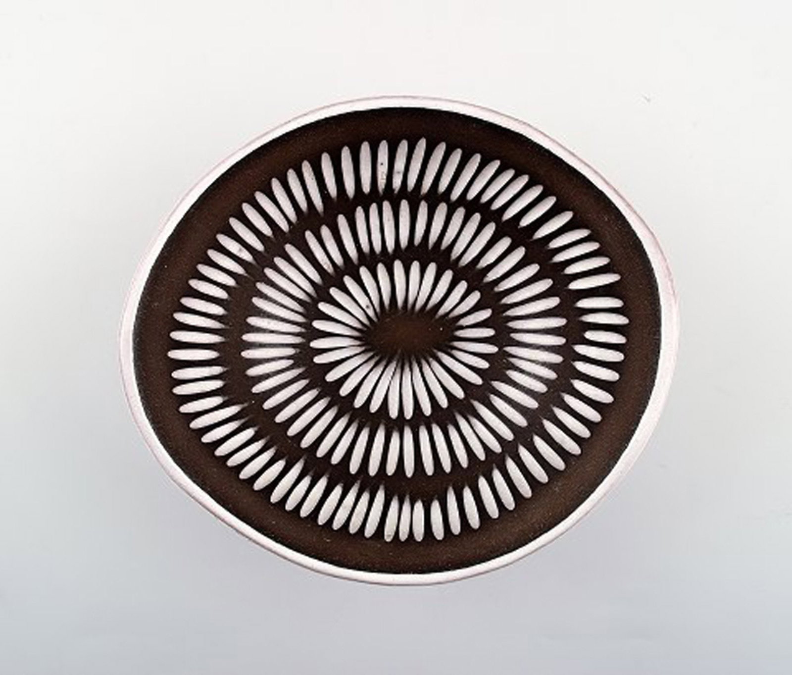 INGRID ATTERBERG Bowl for UPSALA EKEBY of SWEDEN. - 4