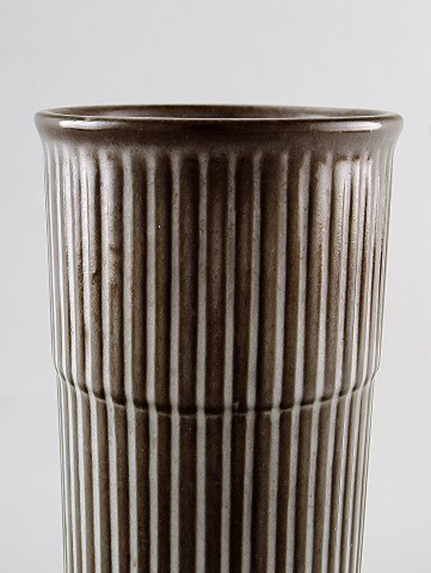Sven Erik Skawonius for Upsala-Ekeby "Lena" ceramic vase. - 3