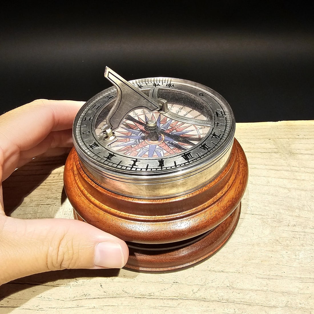 Turned Mahagony Wood and Silver Plated Bronze Sundial Compass - 2