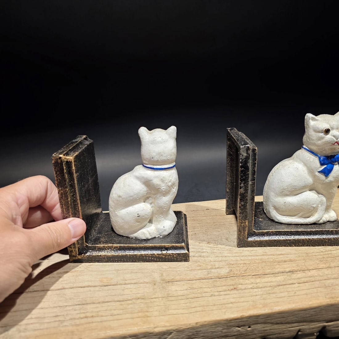 Pair of Cast iron White Cat Bookends - 7