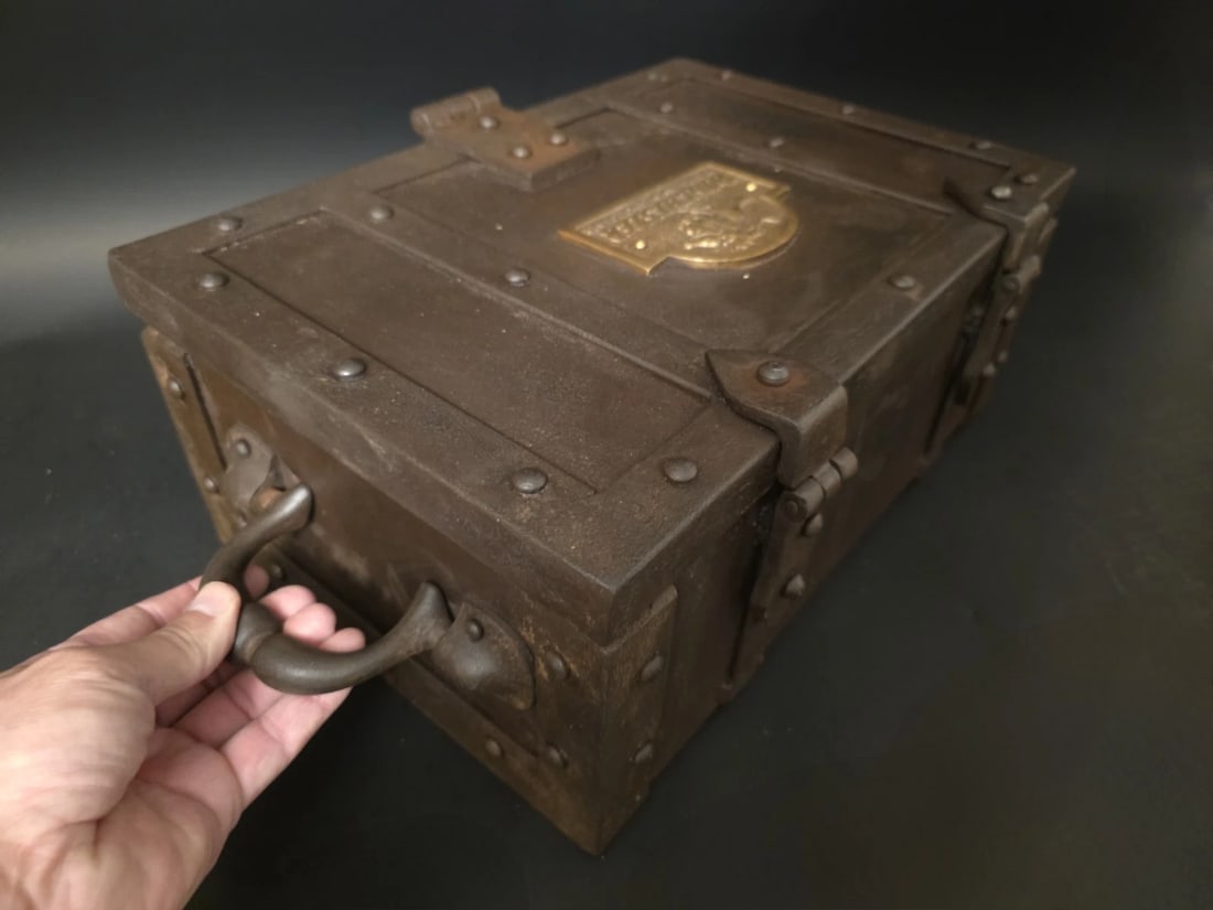 15" Wrought iron Winchester Ammunition Chest Strongbox - 7
