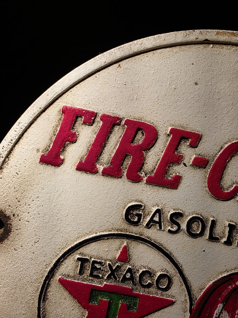 Cast iron Round Texaco Fire Chief Gas Oil Sign Plaque - 4