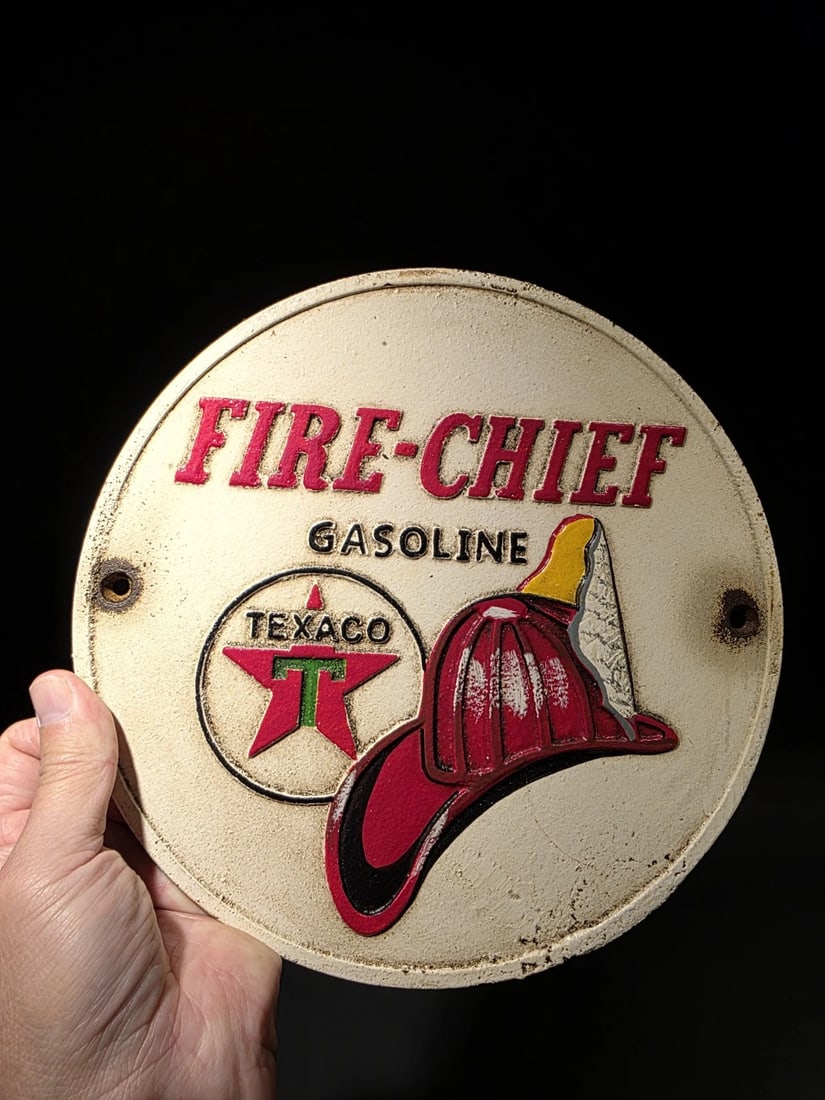 Cast iron Round Texaco Fire Chief Gas Oil Sign Plaque - 7