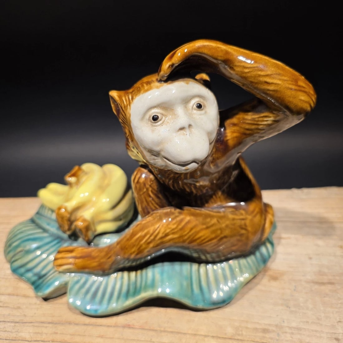8" Majolica Style Monkey with Bananas Figurine Wilson Ceramic Statue - 7