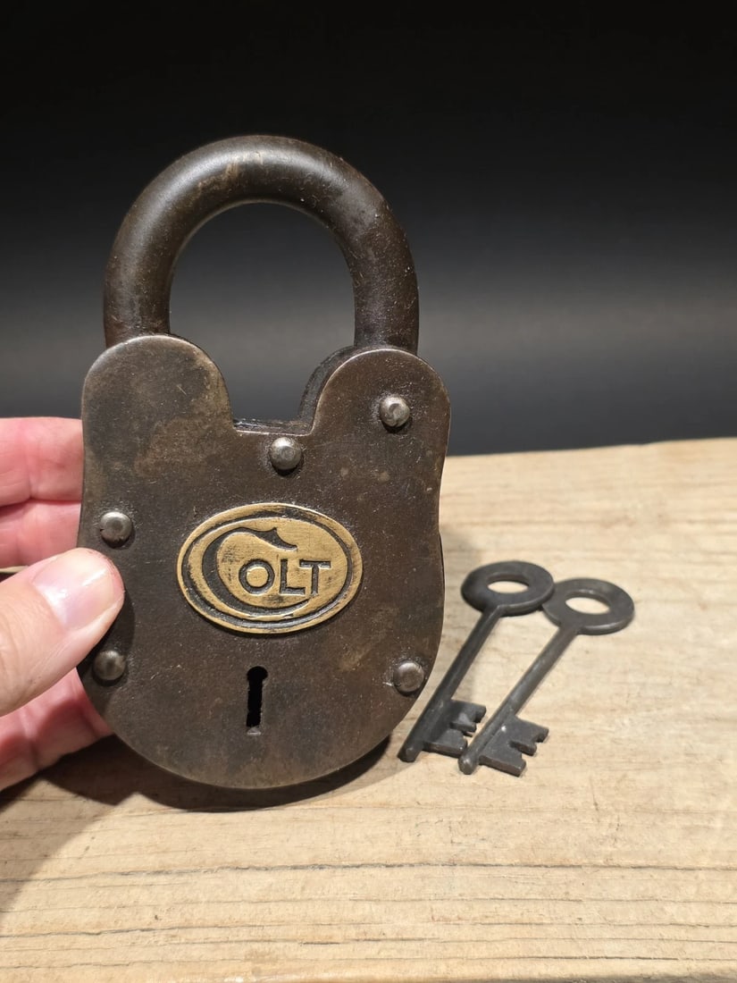 5" Cast iron Colt Firearms Ammo Box Padlock Lock - 2