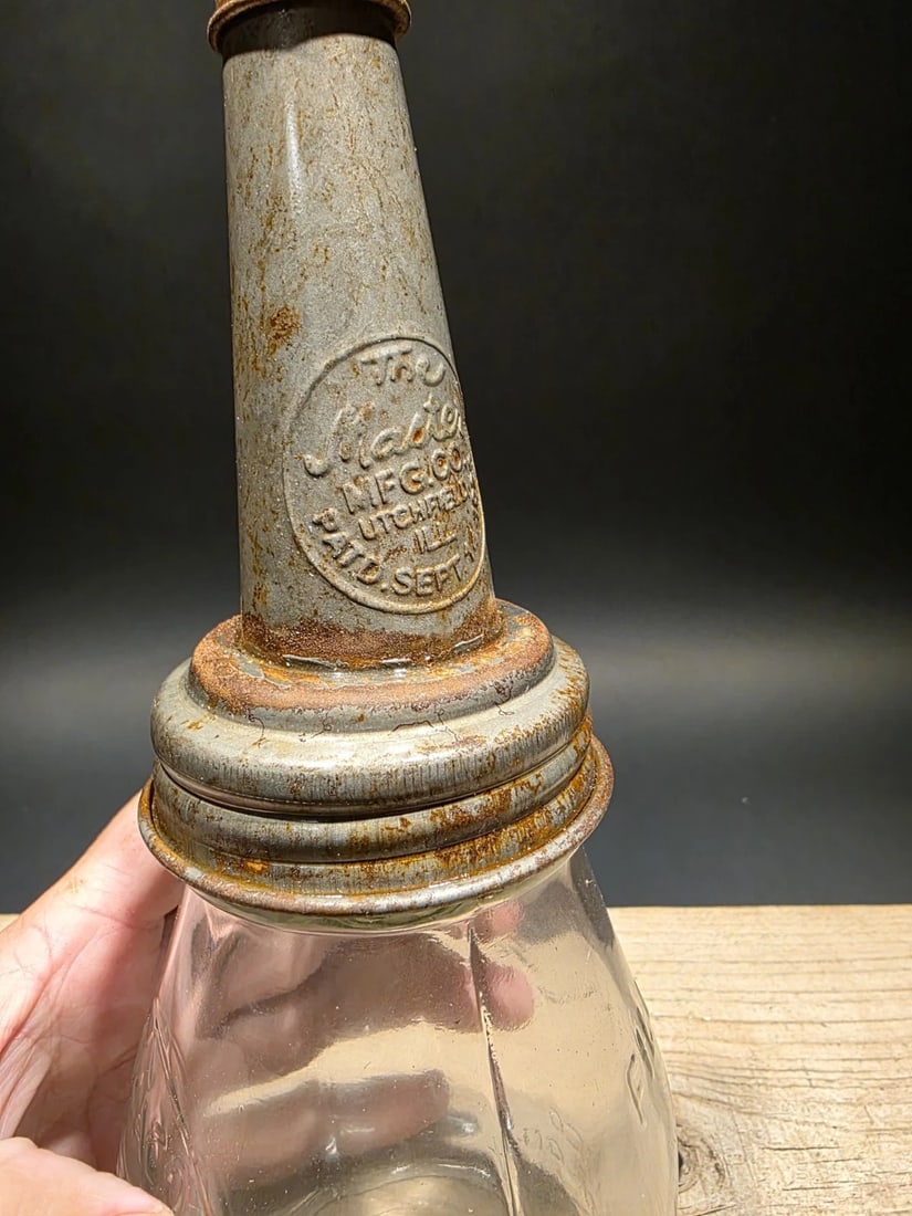 11" Service Station Glass Texaco Oil Bottle w Spout - 4