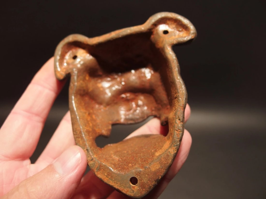 Cast iron wall mount folk art Bulldog Beer Bottle Opener - 4