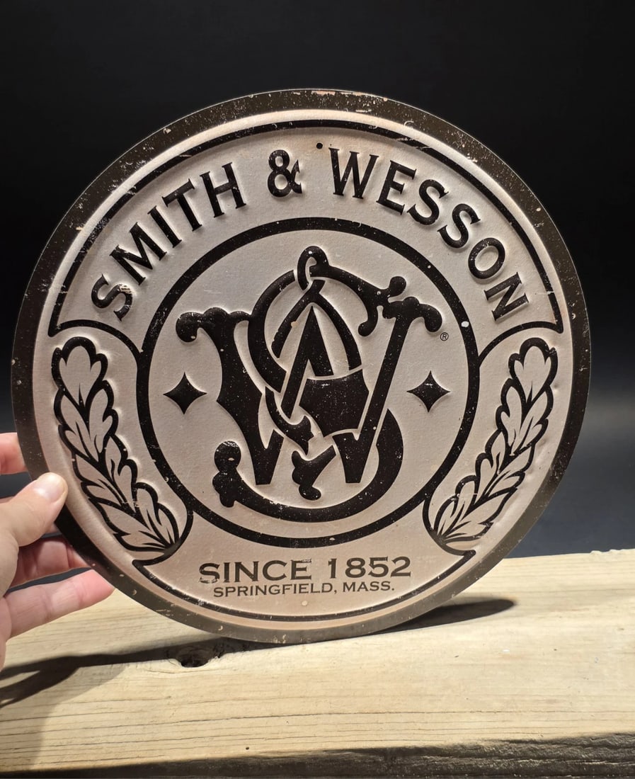 11 1/2" Round Metal Smith & Wesson Sign - 7