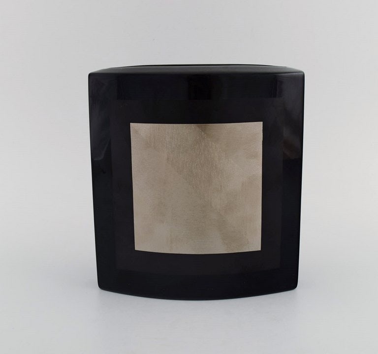 H. Dresler for Rosenthal. Large vase in hand-painted porcelain with silver decoration. 1980s. - 2