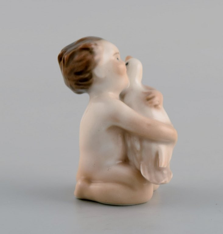 Rare Royal Copenhagen porcelain figure. Girl with duck. Model number 2332. - 6