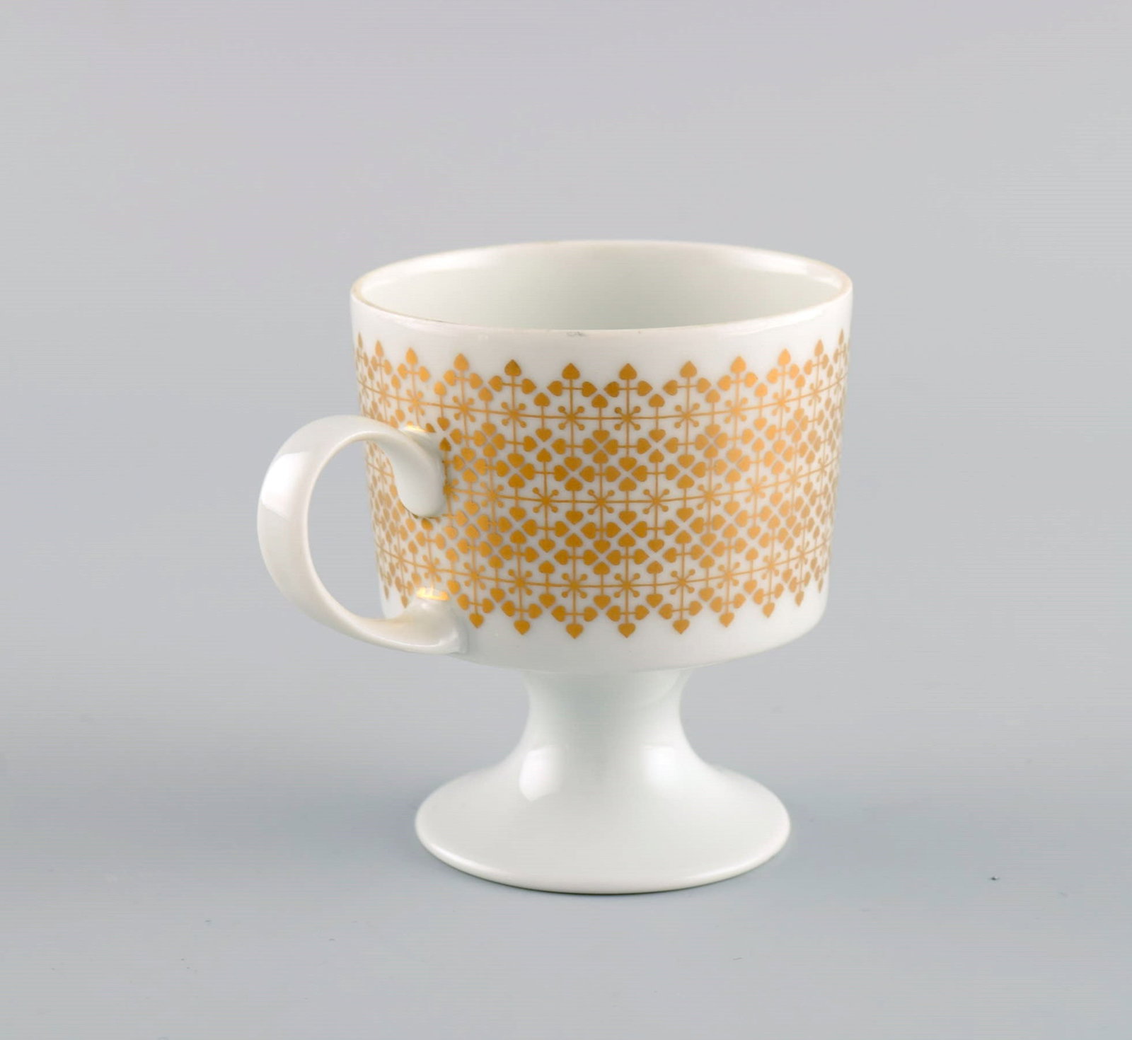 Tapio Wirkkala for Rosenthal. Coffee service for twelve people. Porcelain with gold decoration. - 4